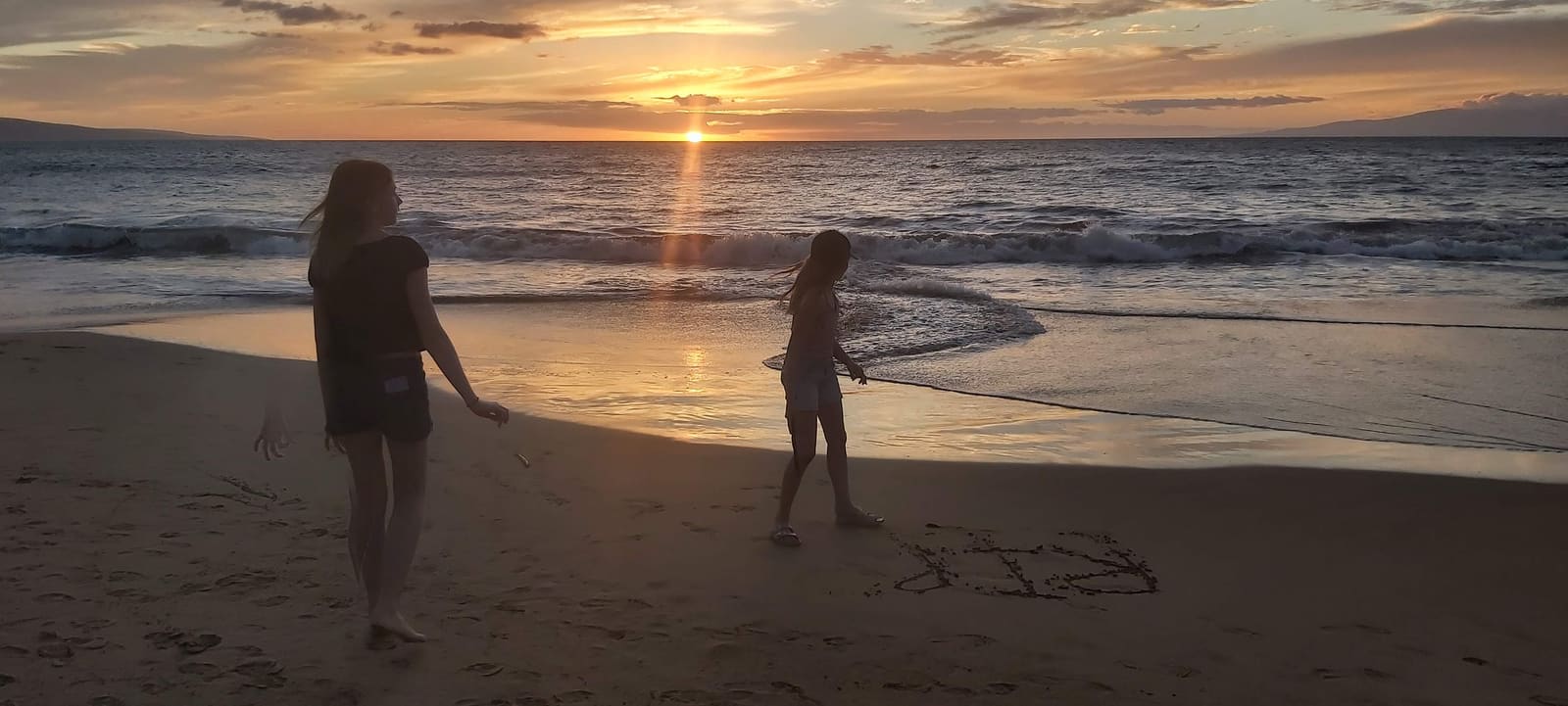 20220125 180958 — Maui beach scene