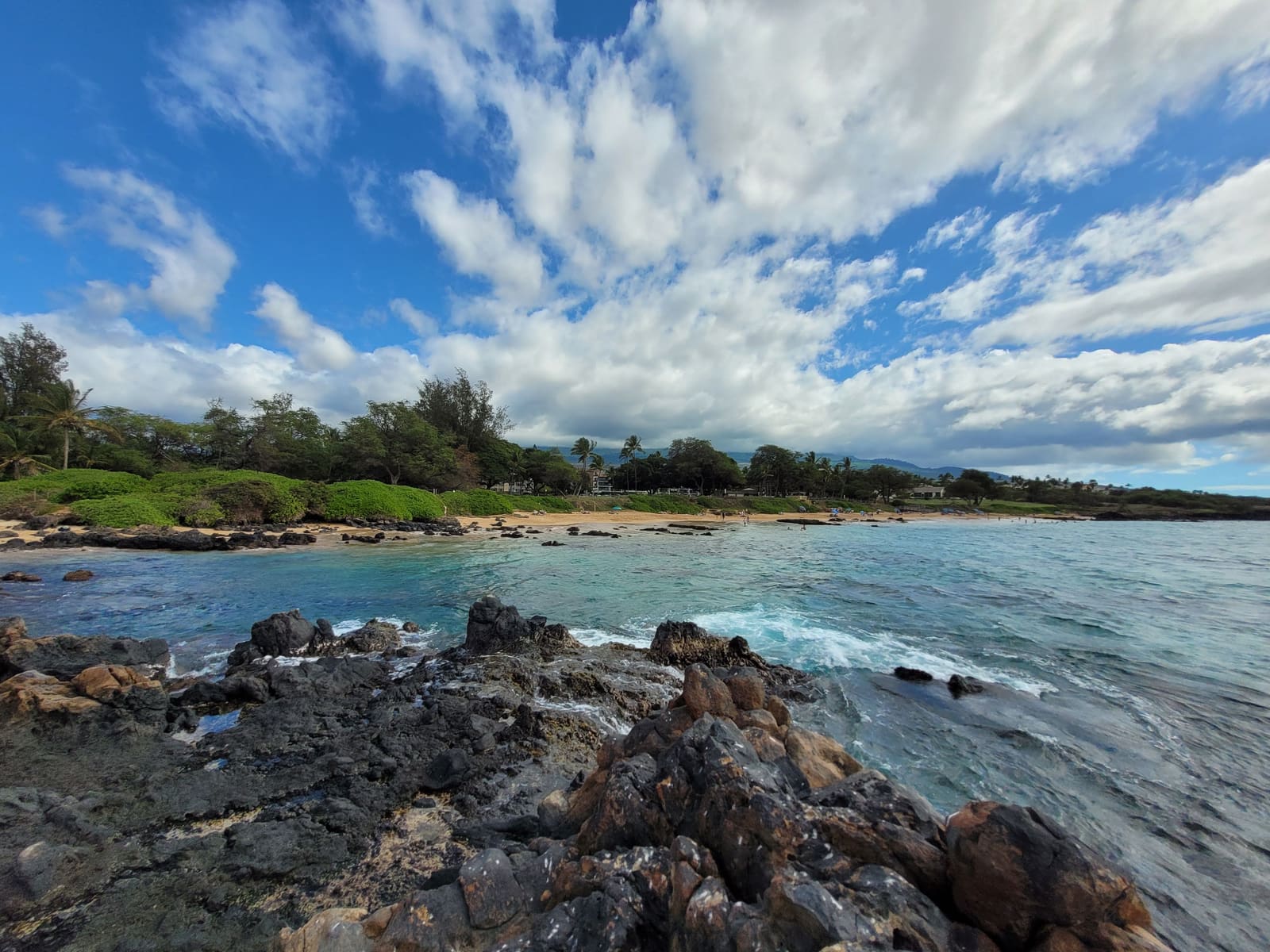 20231213 130929 — Maui beach scene